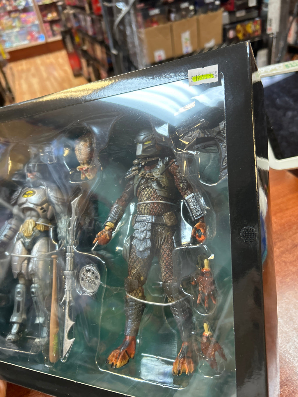 Predator vs Armored Batman -SDCC- (NECA, Predator) **SEALED** product image 8, provided for visual reference and product