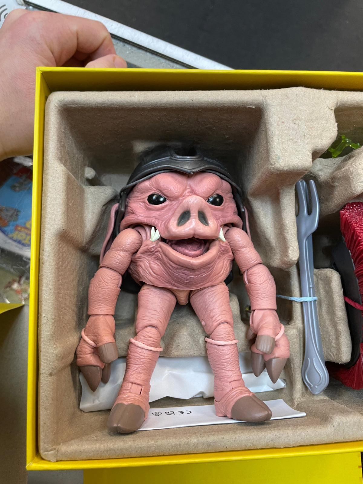 Pudgy Pig Lunch Box -Exclusive- (MMPR Lightning Collection, Hasbro) *NEW* product image 4, provided for visual reference and