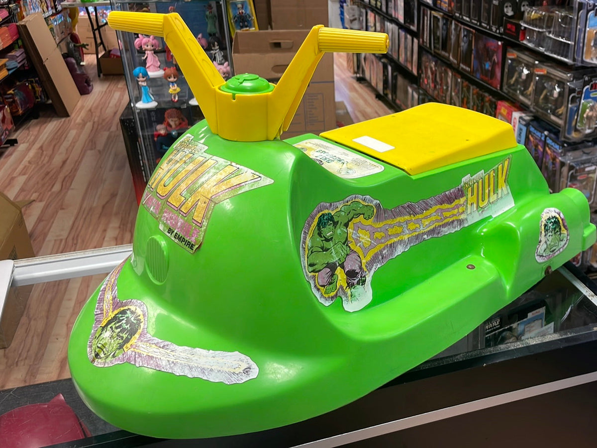 Incredible Hulk Power Mobile Peddle Car (Vintage Marvel, Empire) product image 1, provided for visual reference and product