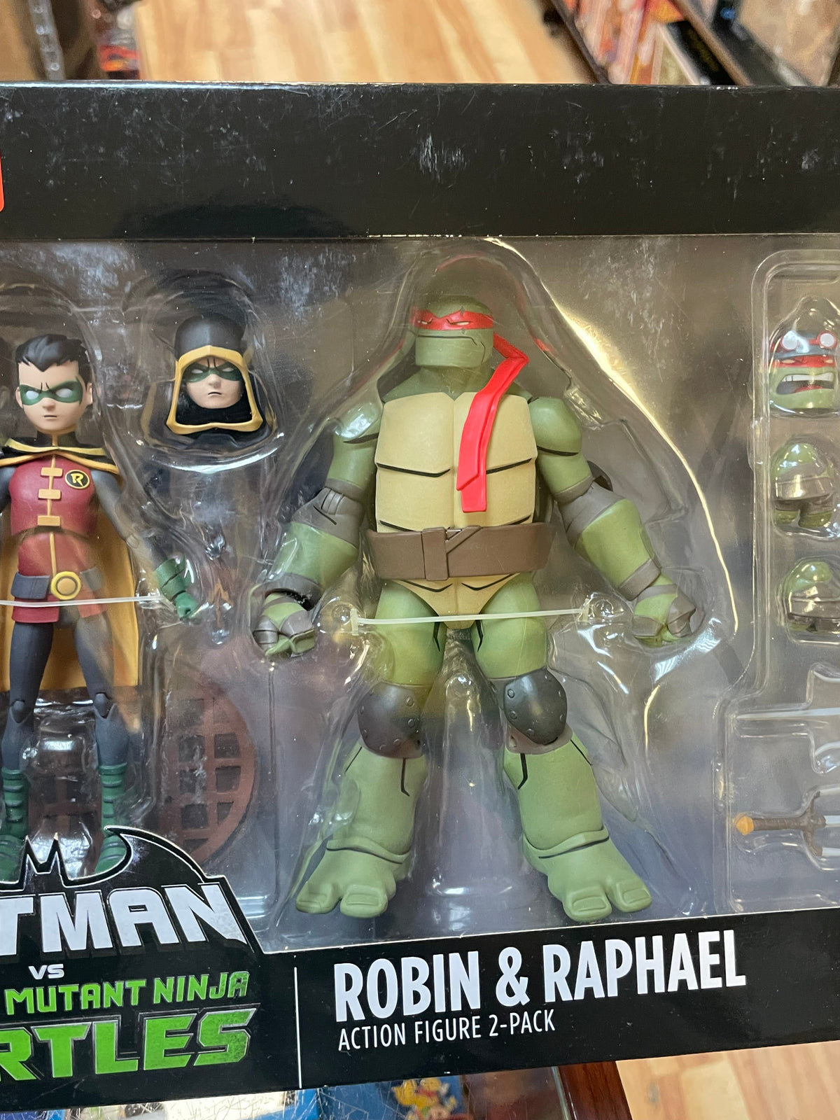 Robin & Raphael 2 Pack (Batman Vs Teenage Ninja Turtles, DC Collectibles) SEALED product image 5, provided for visual
