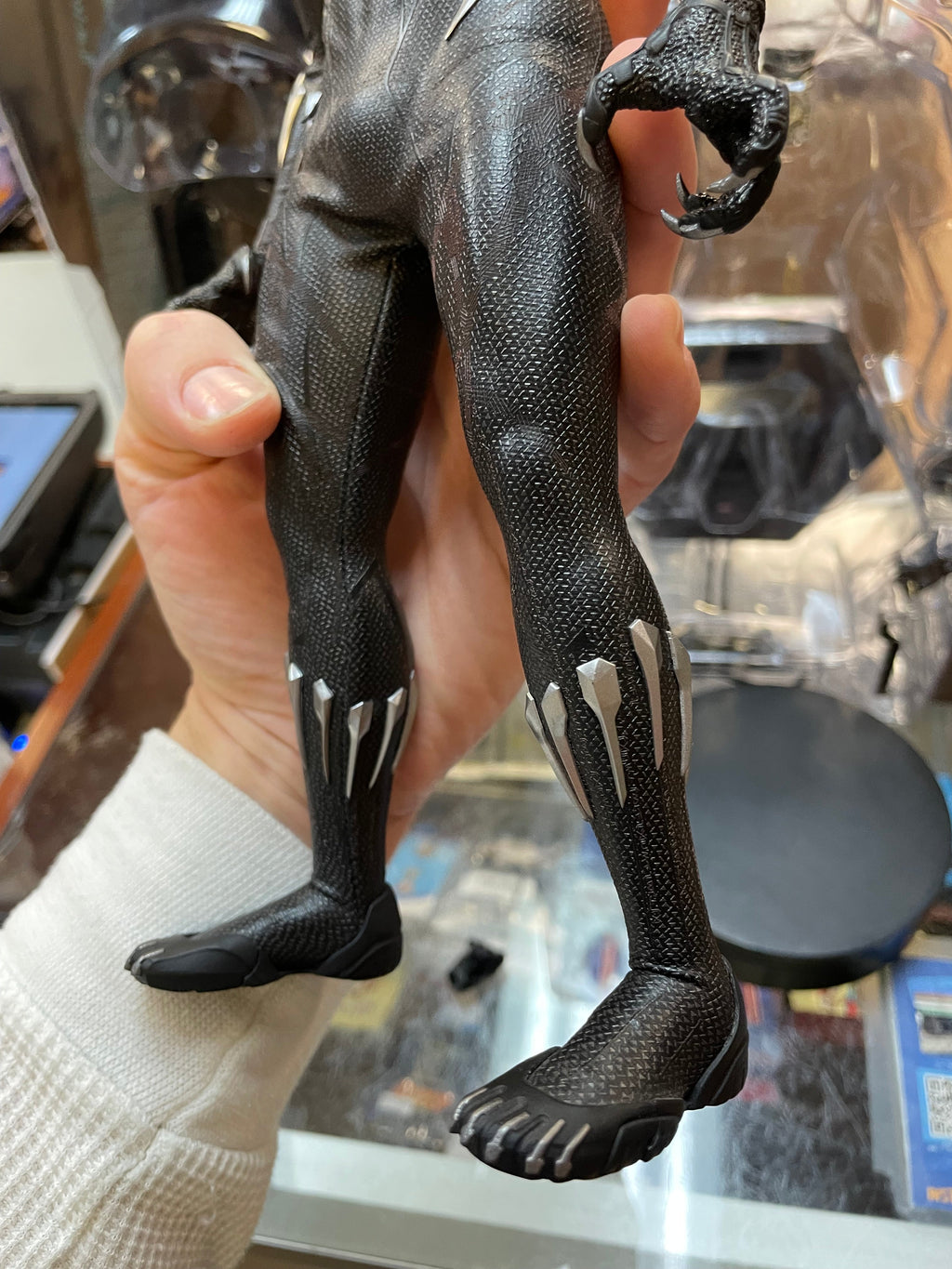 Black Panther MMS470 1/6 Scale (Marvel Black Panther, Hot Toys) INCOMPLETE product image 12, provided for visual reference