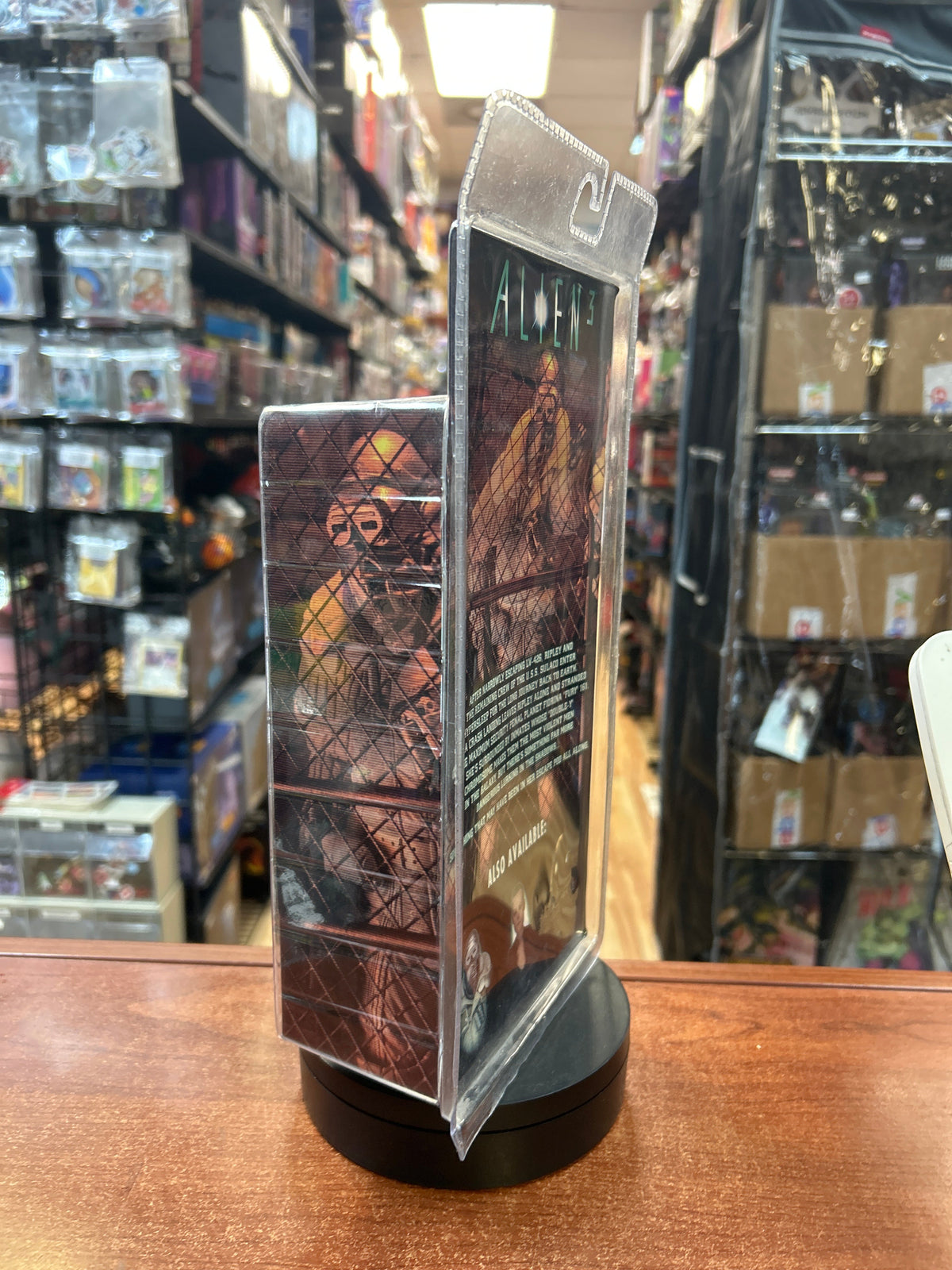 Weyland Yutani Commando (Aliens, NECA) **SEALED** product image 5, provided for visual reference and product detail review