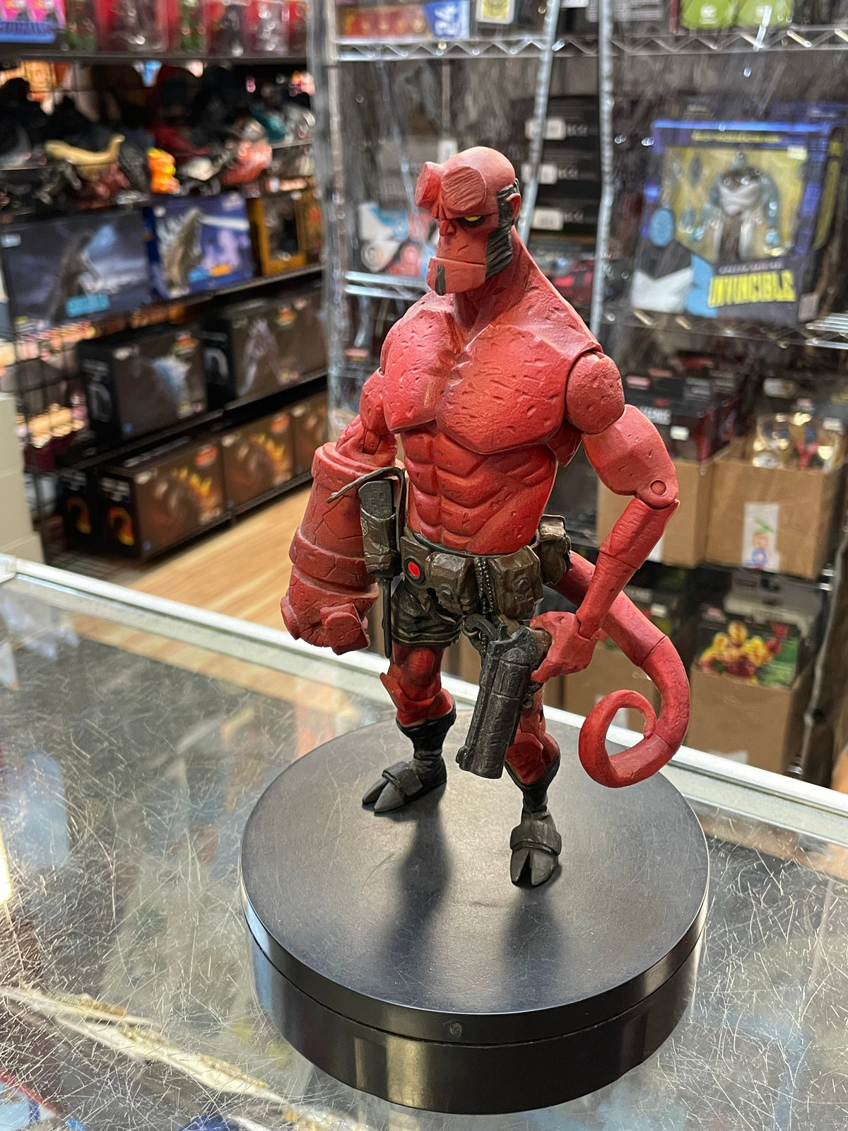 Hellboy (Vintage Hellboy, Mezco Toyz) INCOMPLETE product image 3, provided for visual reference and product detail review