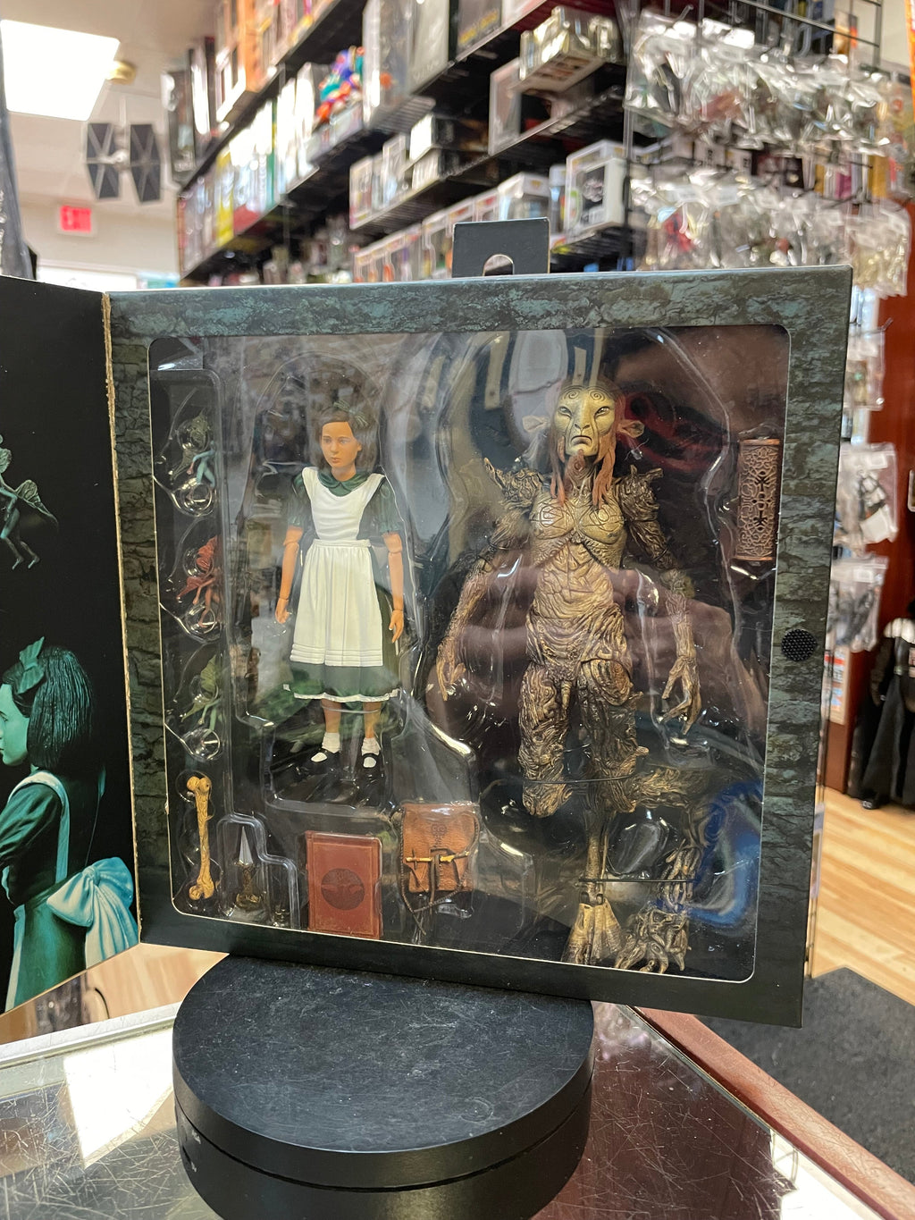 Faun & Ofelia (NECA, Pans Labyrinth) **SEALED** product image 2, provided for visual reference and product detail review