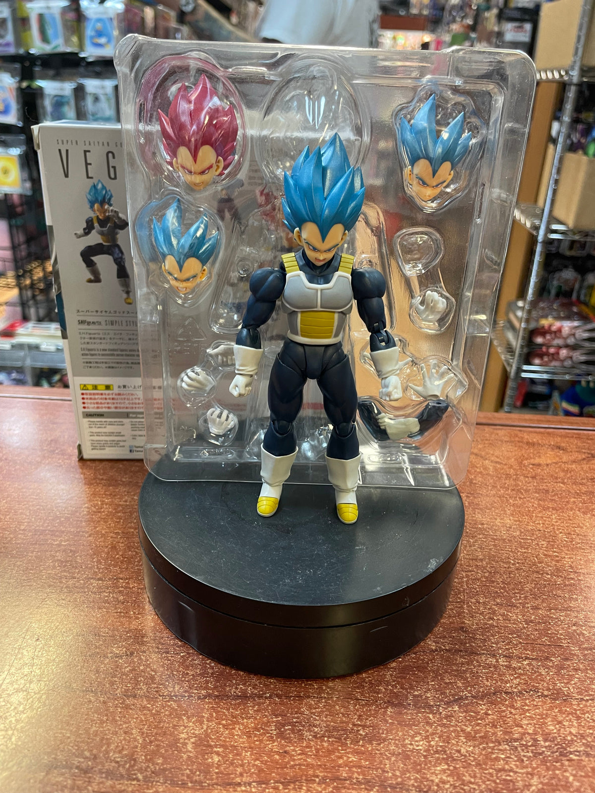 Super Saiyan God SS Vegeta (Dragon Ball, Bandai SH Figuarts) *COMPLETE* product image 1, provided for visual reference and