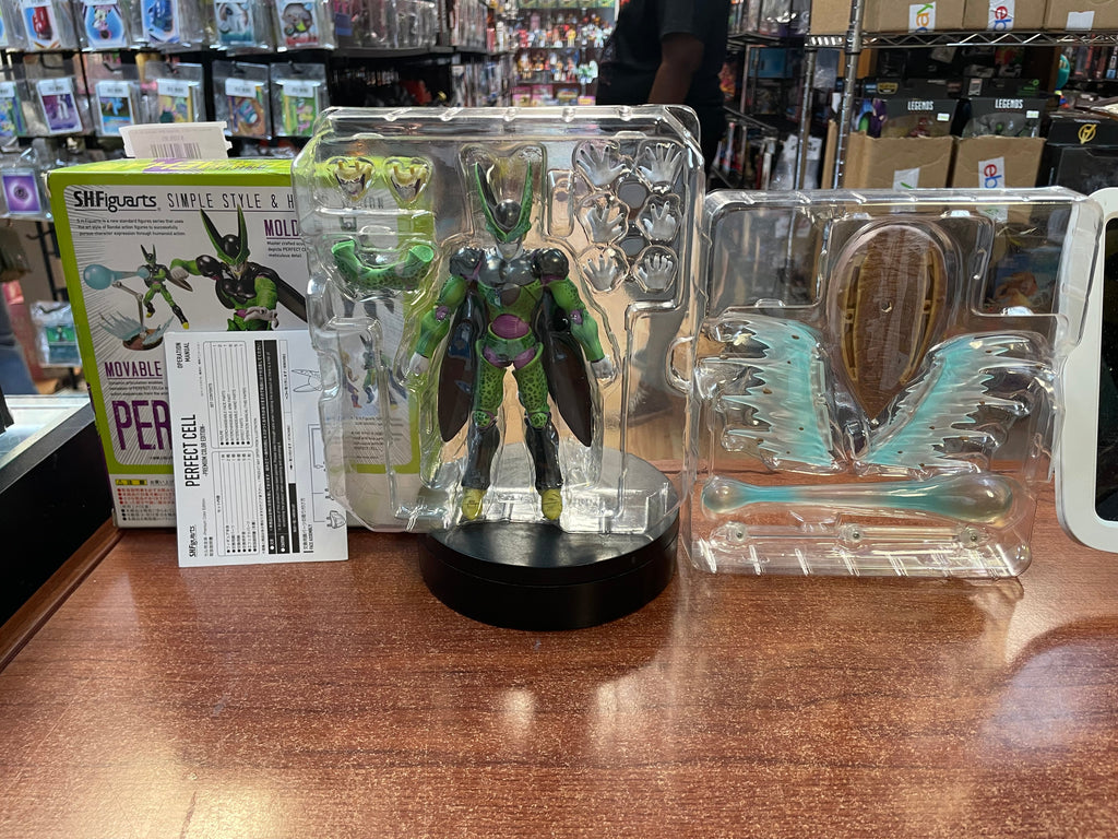 Perfect Cell -SDCC- (Dragon Ball, Bandai SH Figuarts) *COMPLETE* product image 1, provided for visual reference and product