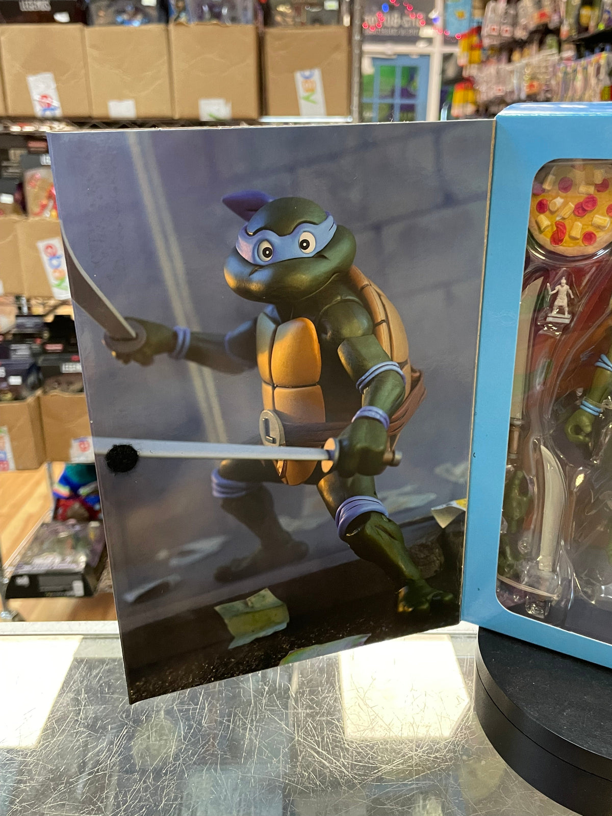 Pizza Club Leonardo Leads (Neca, TMNT) **SEALED** product image 4, provided for visual reference and product detail review
