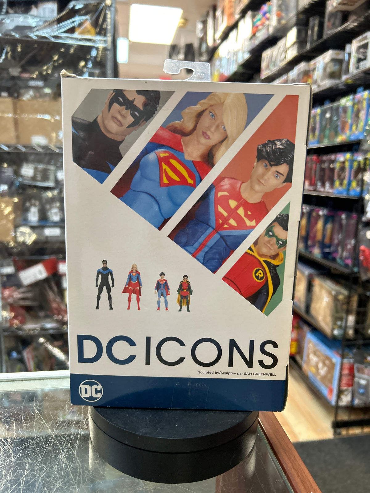 Supergirl Rebirth (DC Direct, Icons Series) **SEALED** product image 4, provided for visual reference and product detail
