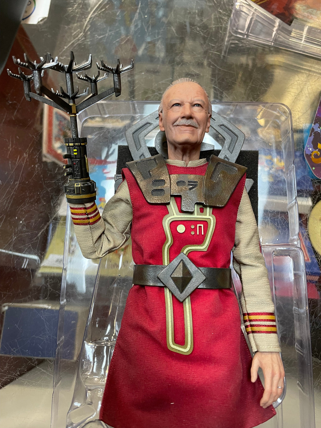 Stan Lee Barber Sakaar Planet (Marvel Thor Ragnarok, Hot Toys) INCOMPLETE product image 9, provided for visual reference and
