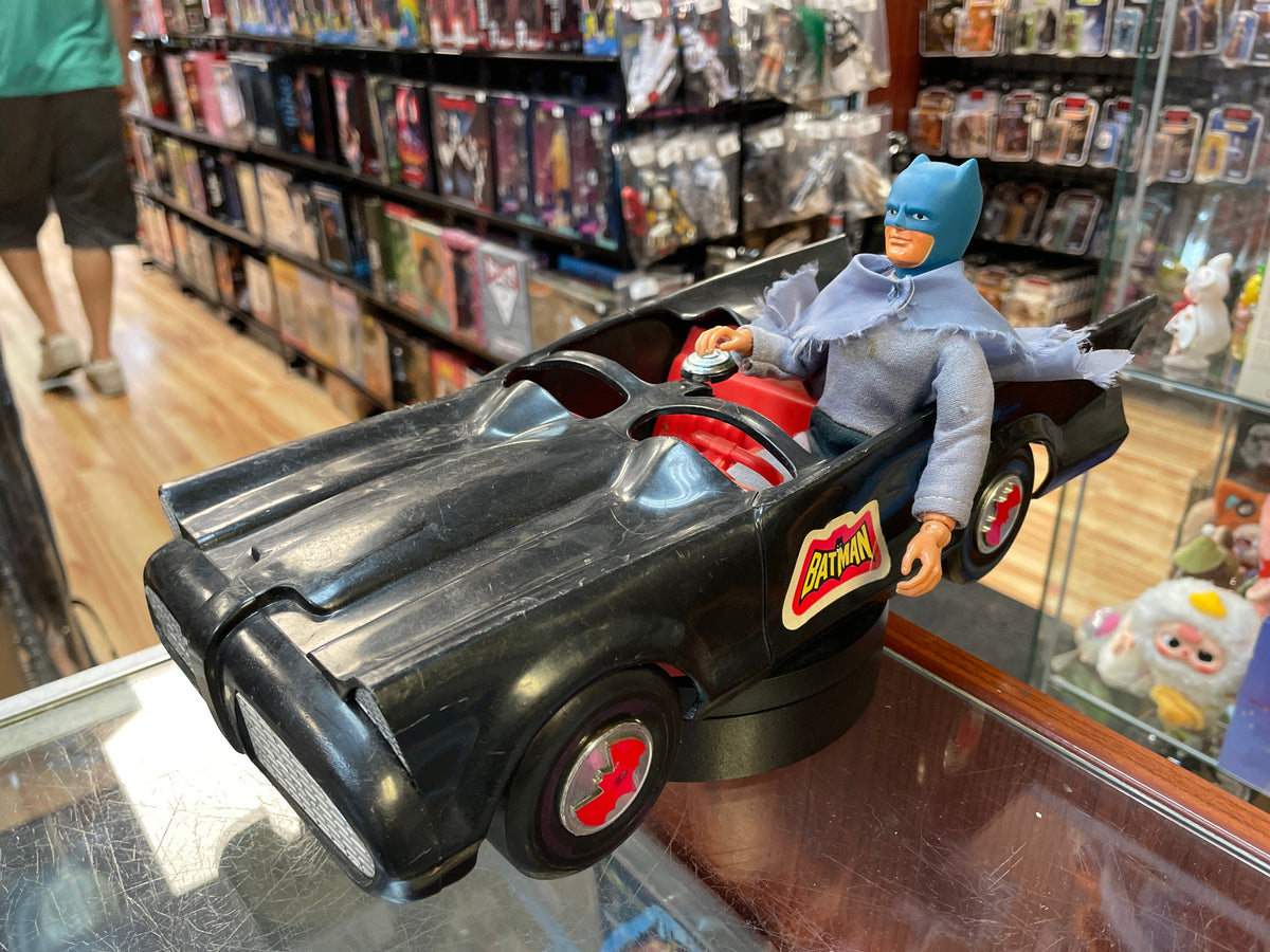 1974 Batman & Batmobile (Vintage Mego, DC Comics) COMPLETE product image 1, provided for visual reference and product detail