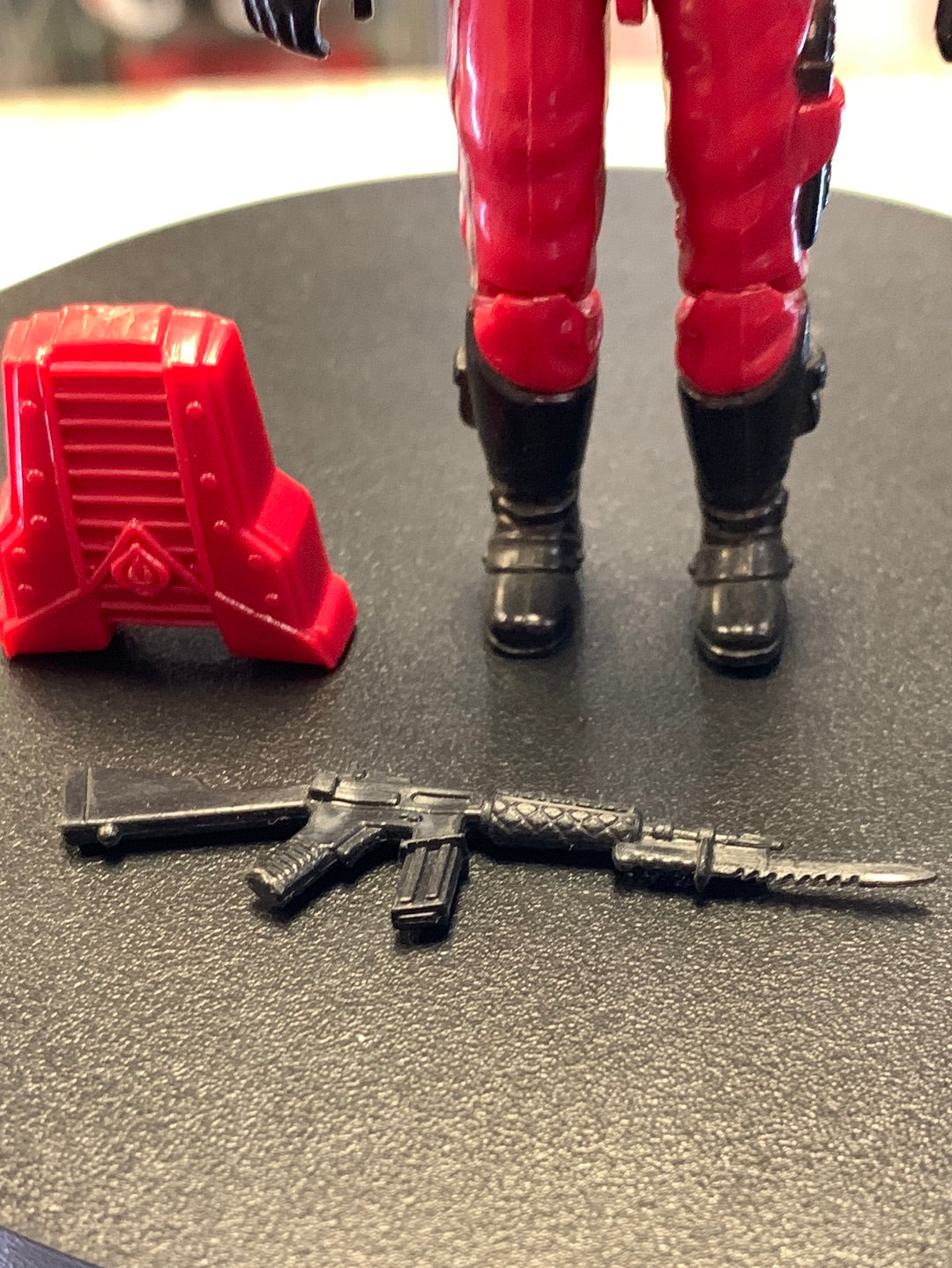 Crimson Guard 8456 (Vintage GI Joe, Hasbro) Complete product image 7, provided for visual reference and product detail review