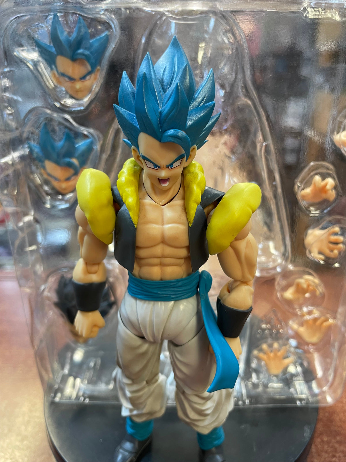 Super Saiyan God Gegeta (Dragon Ball, Bandai SH Figuarts) *COMPLETE* product image 2, provided for visual reference and