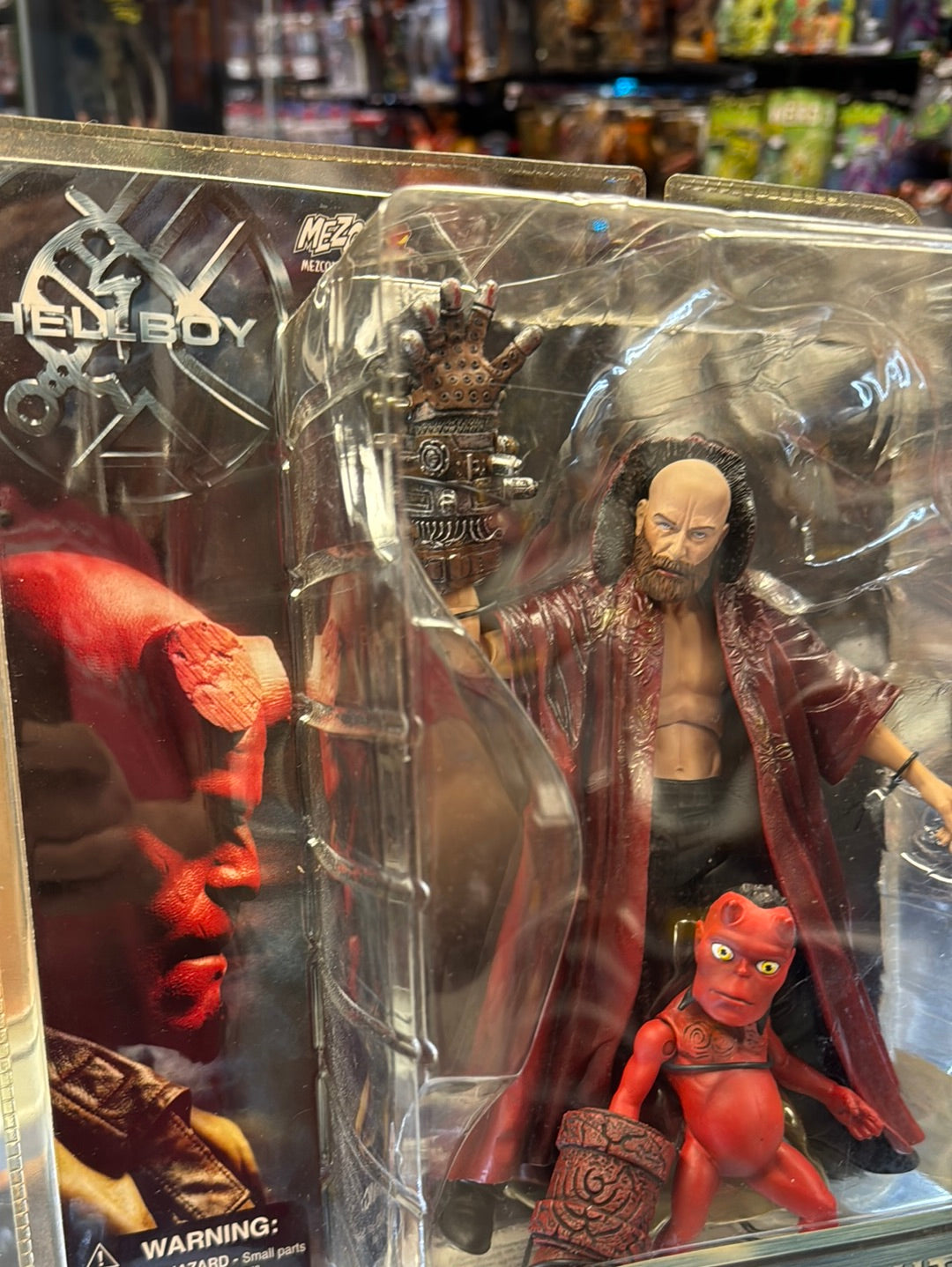 Rasputin with Hellboy (Mezco, HellBoy) product image 12, provided for visual reference and product detail review