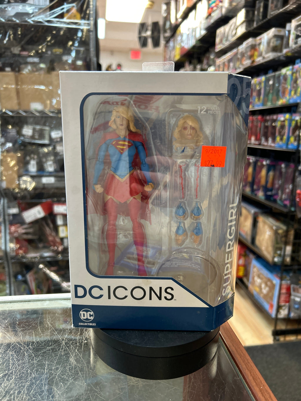 Supergirl Rebirth (DC Direct, Icons Series) **SEALED** product image 1, provided for visual reference and product detail