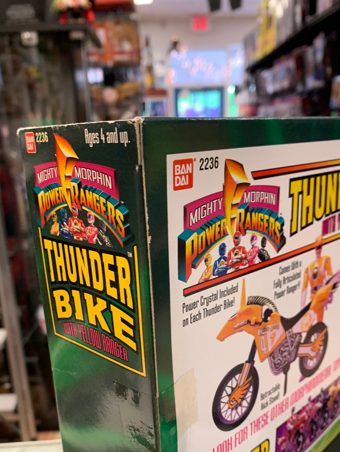 Yellow Ranger with Thunder Bike (Vintage MMPR Power Rangers, Bandai) product image 9, provided for visual reference and
