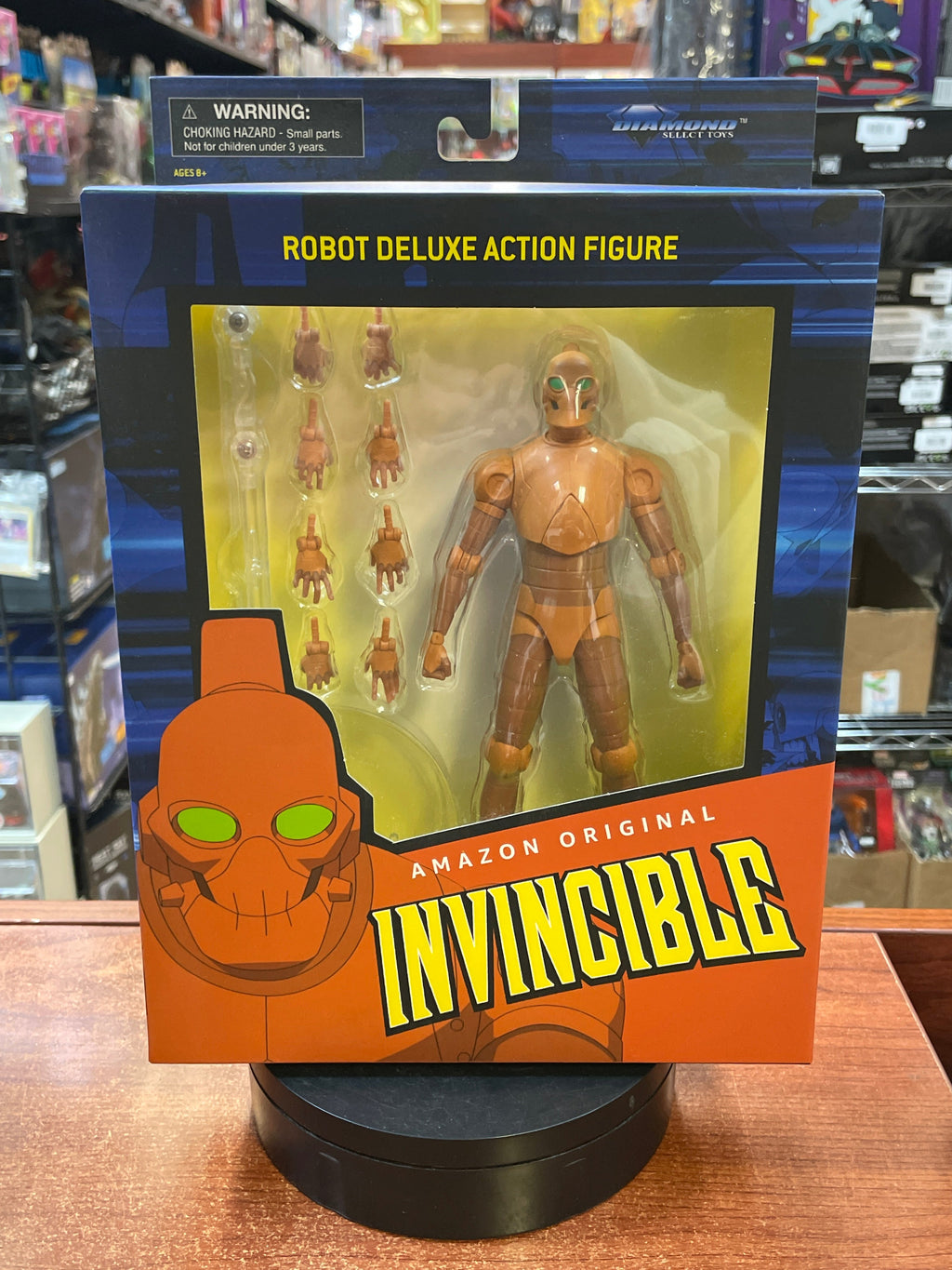 Robot Deluxe (Invincible, Diamond Select) **NEW** product image 1, provided for visual reference and product detail review