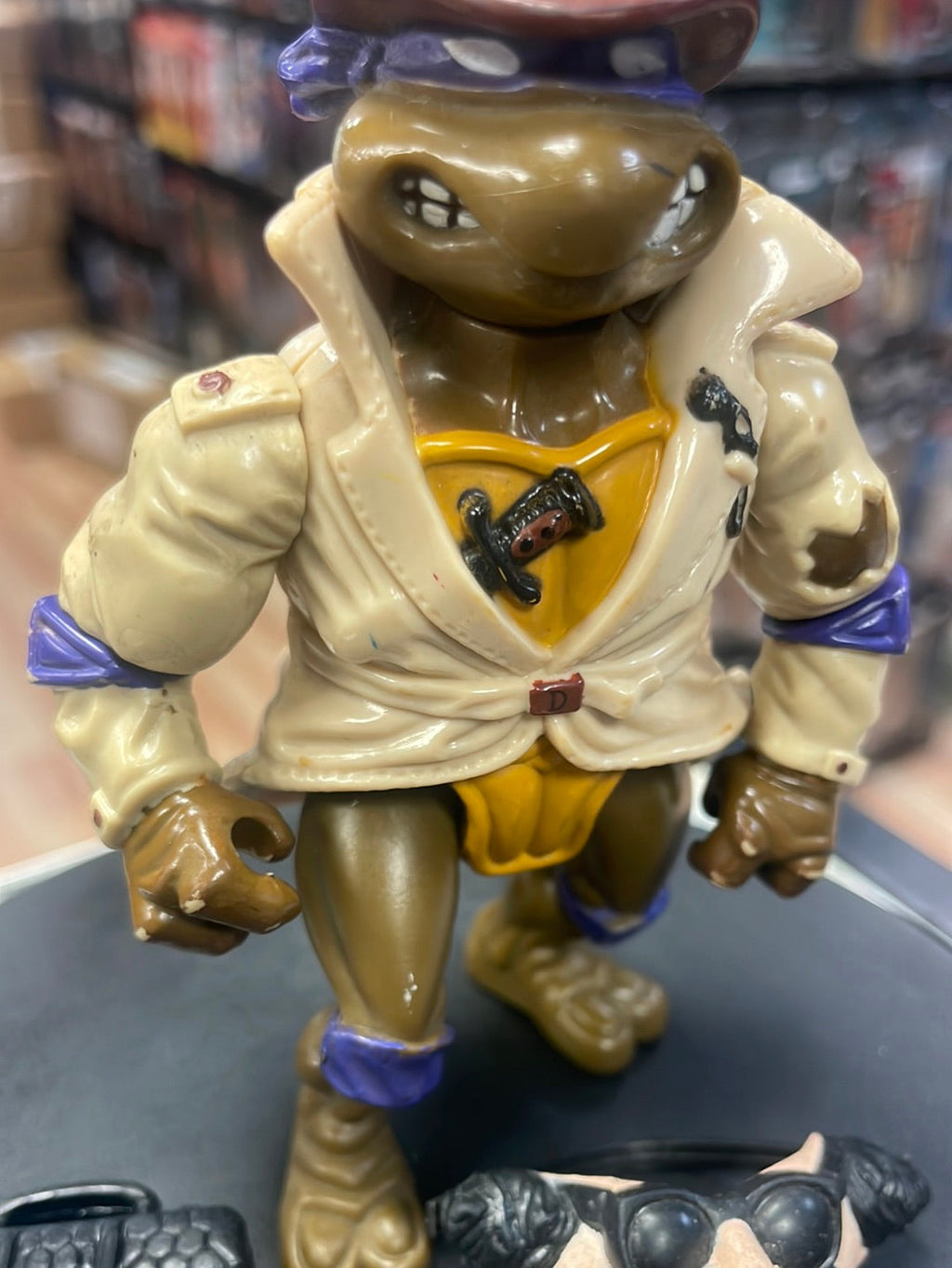 Undercover Donatello 7254(Vintage TMNT Ninja Turtles, Playmates) Complete product image 3, provided for visual reference and