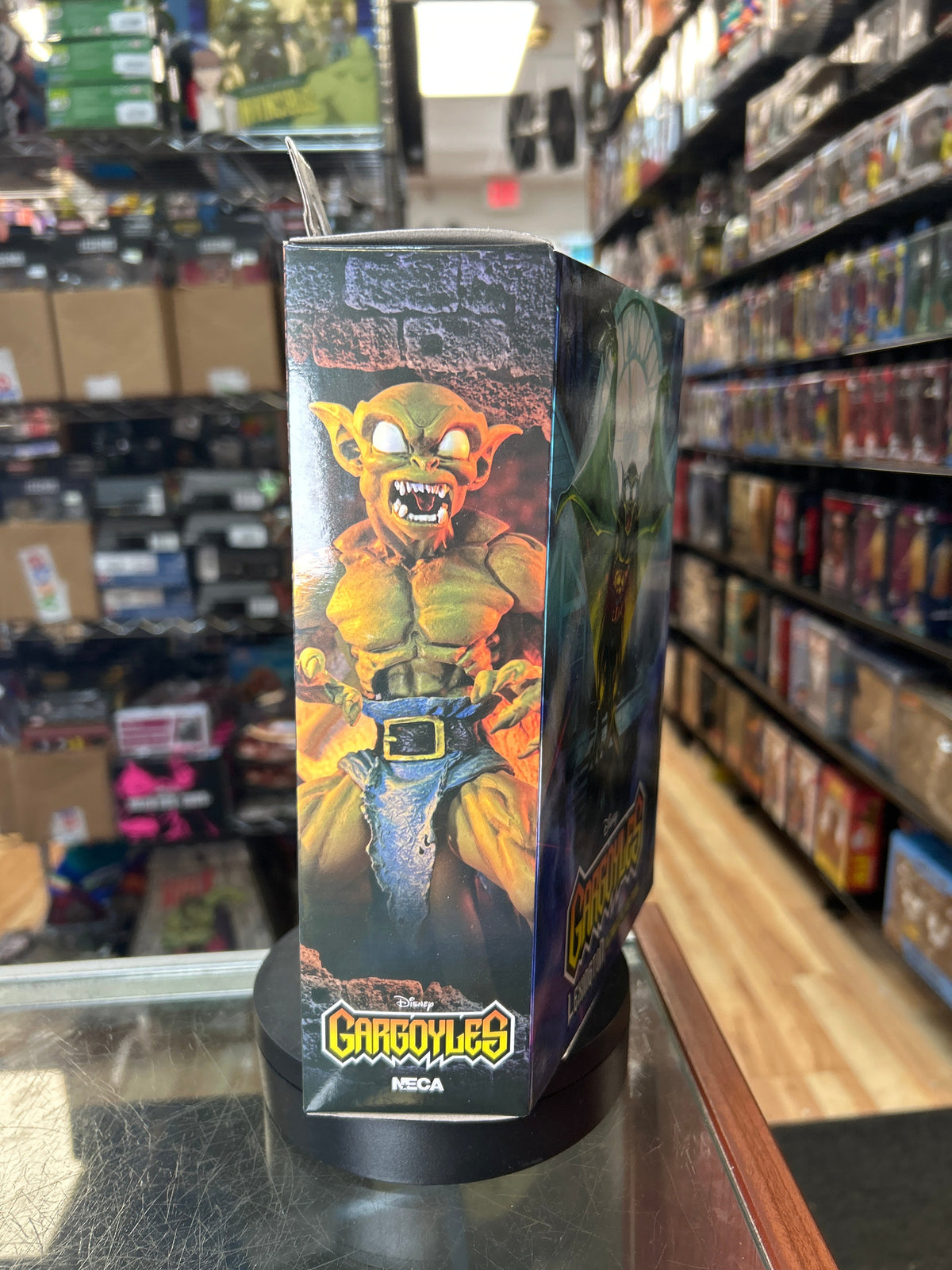 Lexington Ultimate (Gargoyles, NECA) **SEALED** product image 4, provided for visual reference and product detail review