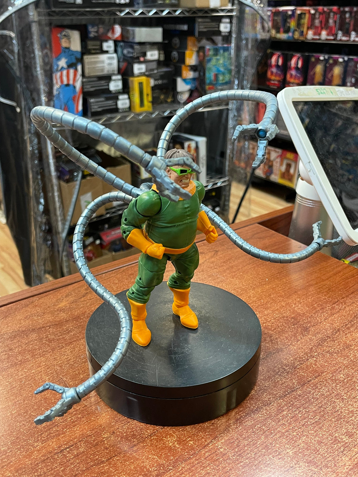 Doc Ock -Deluxe- (Marvel Legends, Hasbro) product image 3, provided for visual reference and product detail review