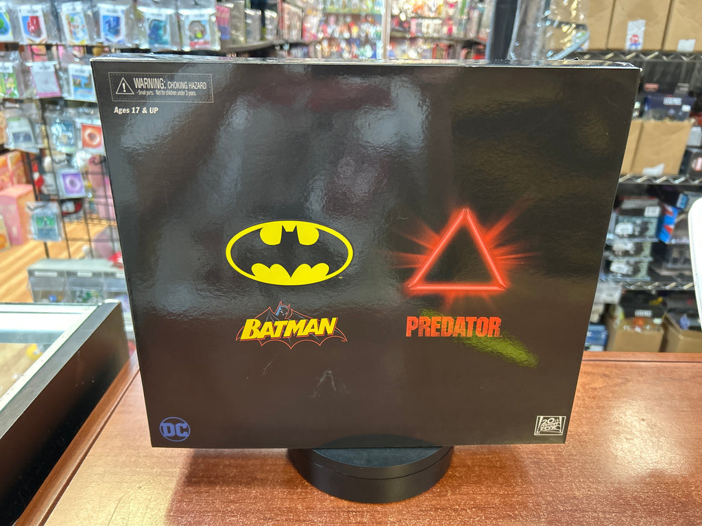 Predator vs Armored Batman -SDCC- (NECA, Predator) **SEALED** product image 1, provided for visual reference and product