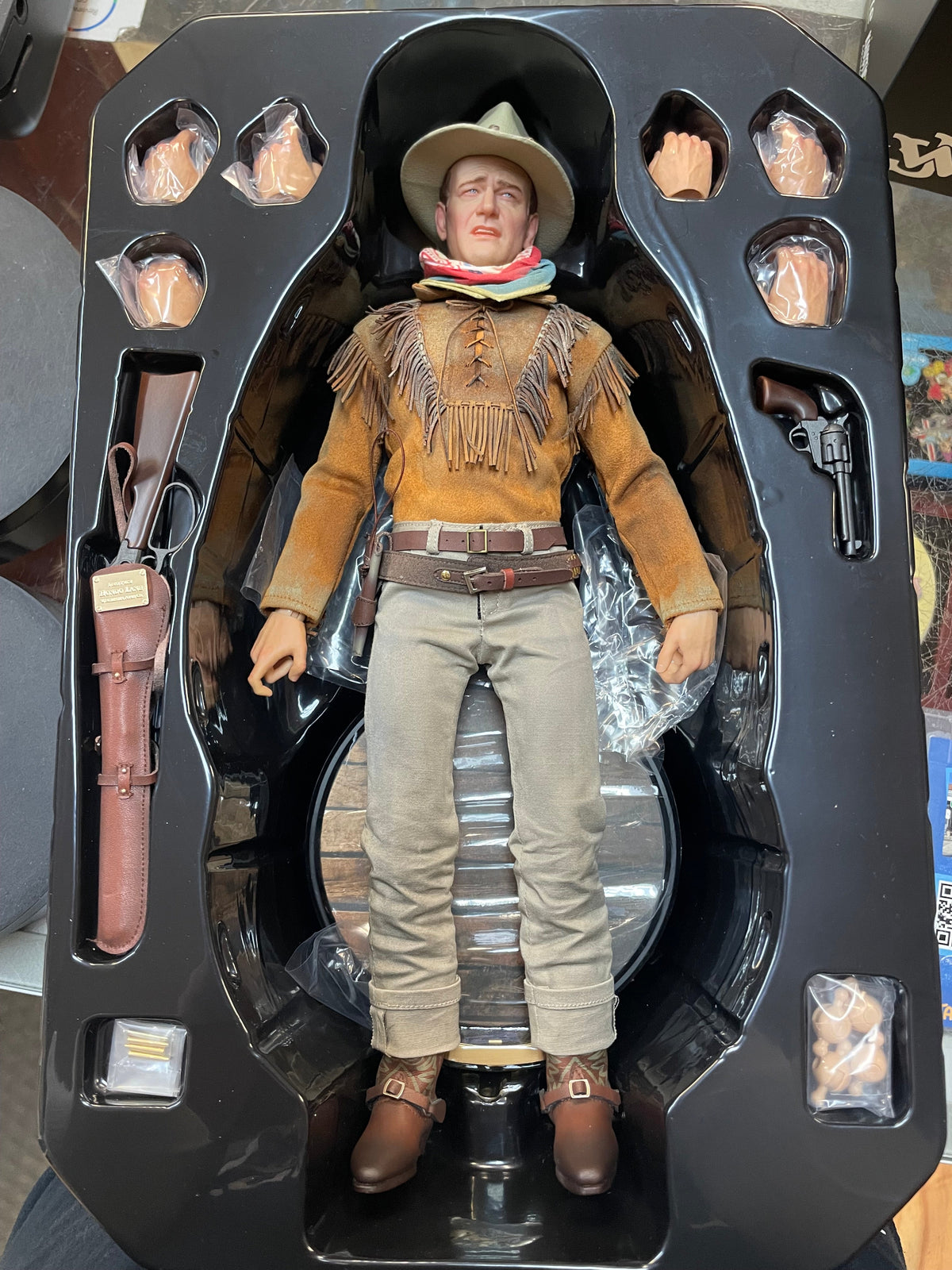 John Wayne The Duke Limited Edition 1/6 Scale (Kaustic Plastik, Infinite Statue) COMPLETE product image 14, provided for