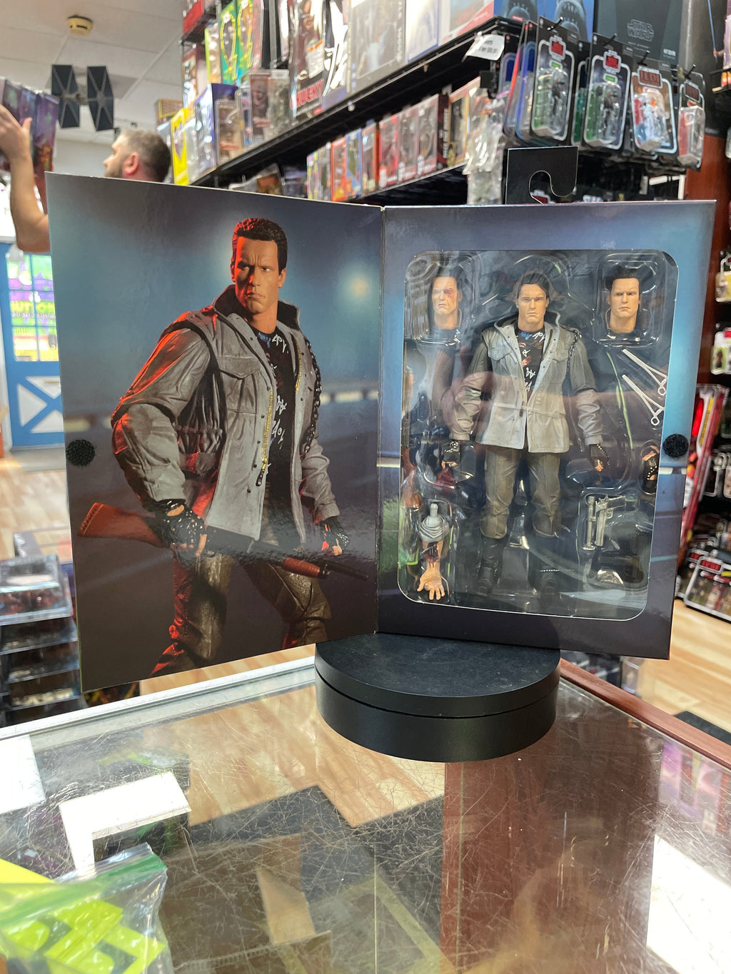 Tech Noir T-800 Ultimate (NECA, Terminator) SEALED product image 2, provided for visual reference and product detail review
