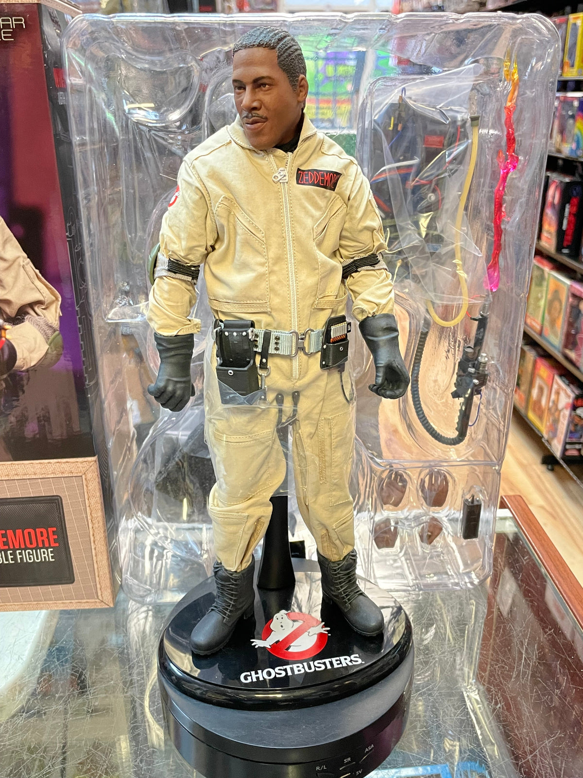 Winston Zeddemore 1/6 Scale SA0154 (Star Ace, Ghostbusters) COMPLETE product image 2, provided for visual reference and