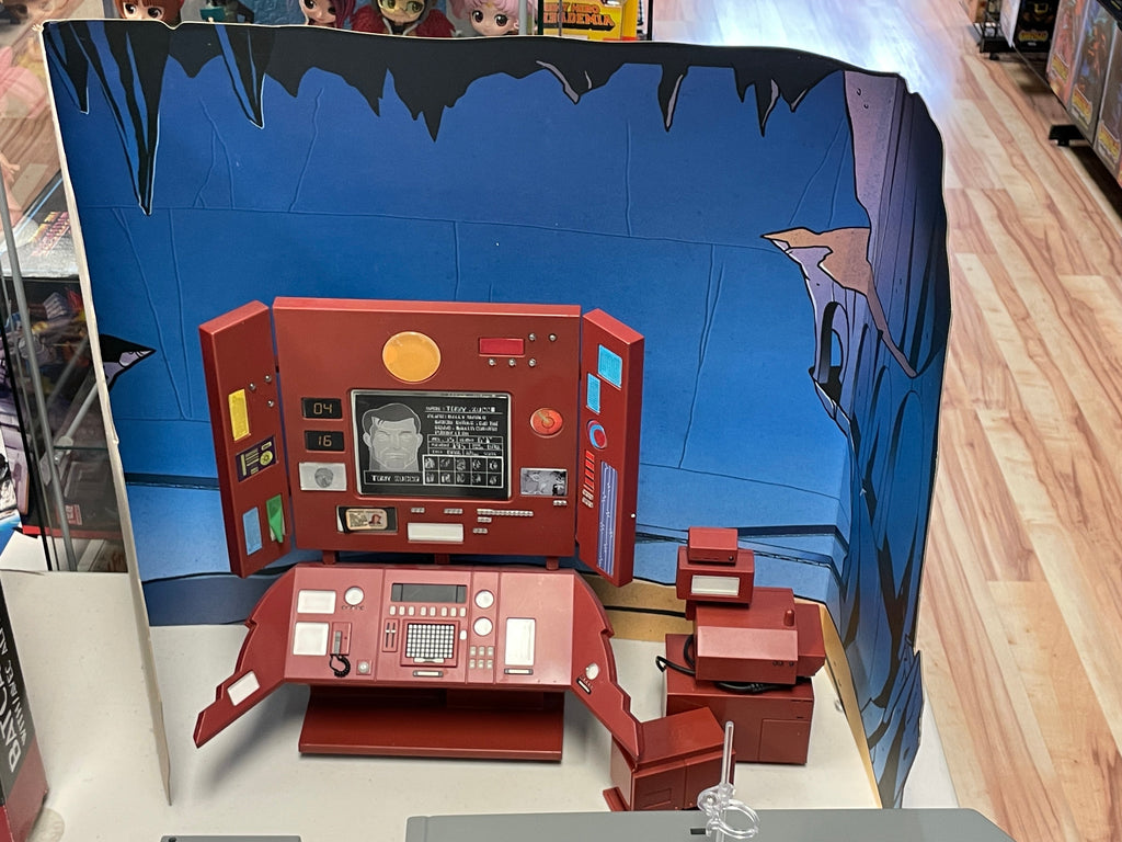 Batcave with Alfred Diorama (DC Collectibles, Animated Series Batman) product image 4, provided for visual reference and