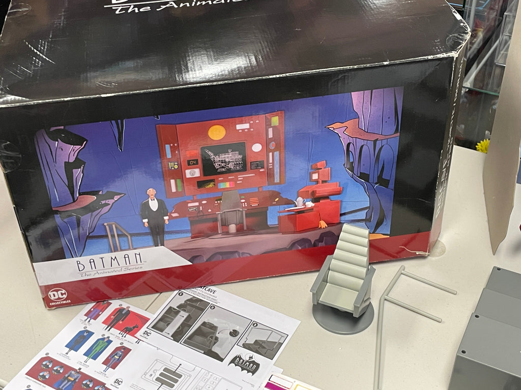 Batcave with Alfred Diorama (DC Collectibles, Animated Series Batman) product image 8, provided for visual reference and