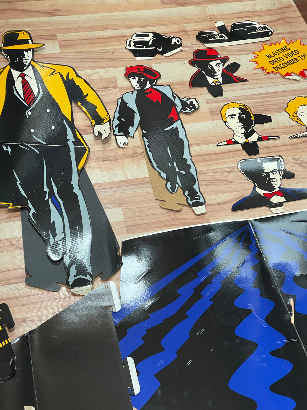 Dick Tracy VHS Movie Release Display (Vintage Disney, Dick Tracy) product image 5, provided for visual reference and product
