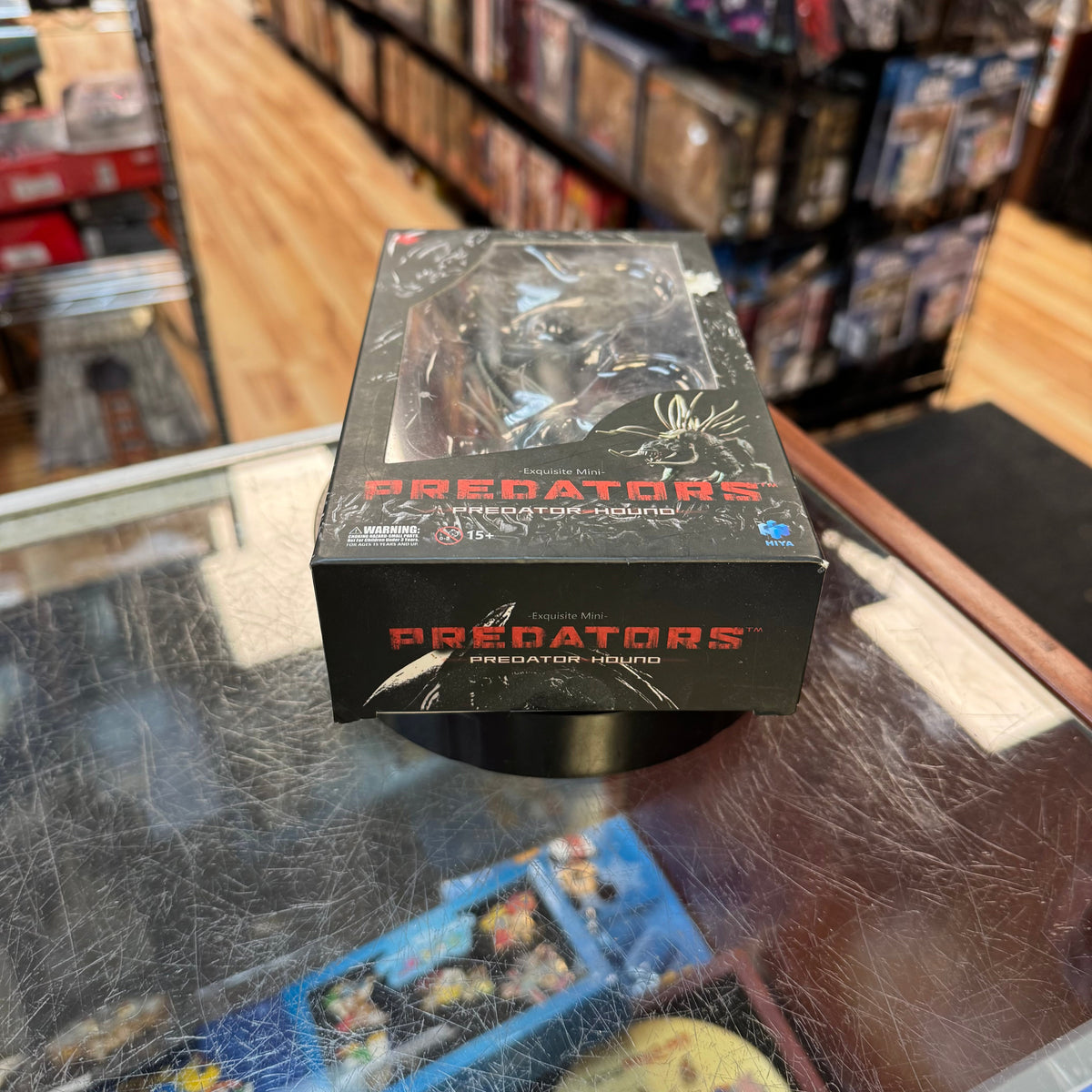 Predator Hound (HIYA Esquisite, Predators) SEALED product image 5, provided for visual reference and product detail review