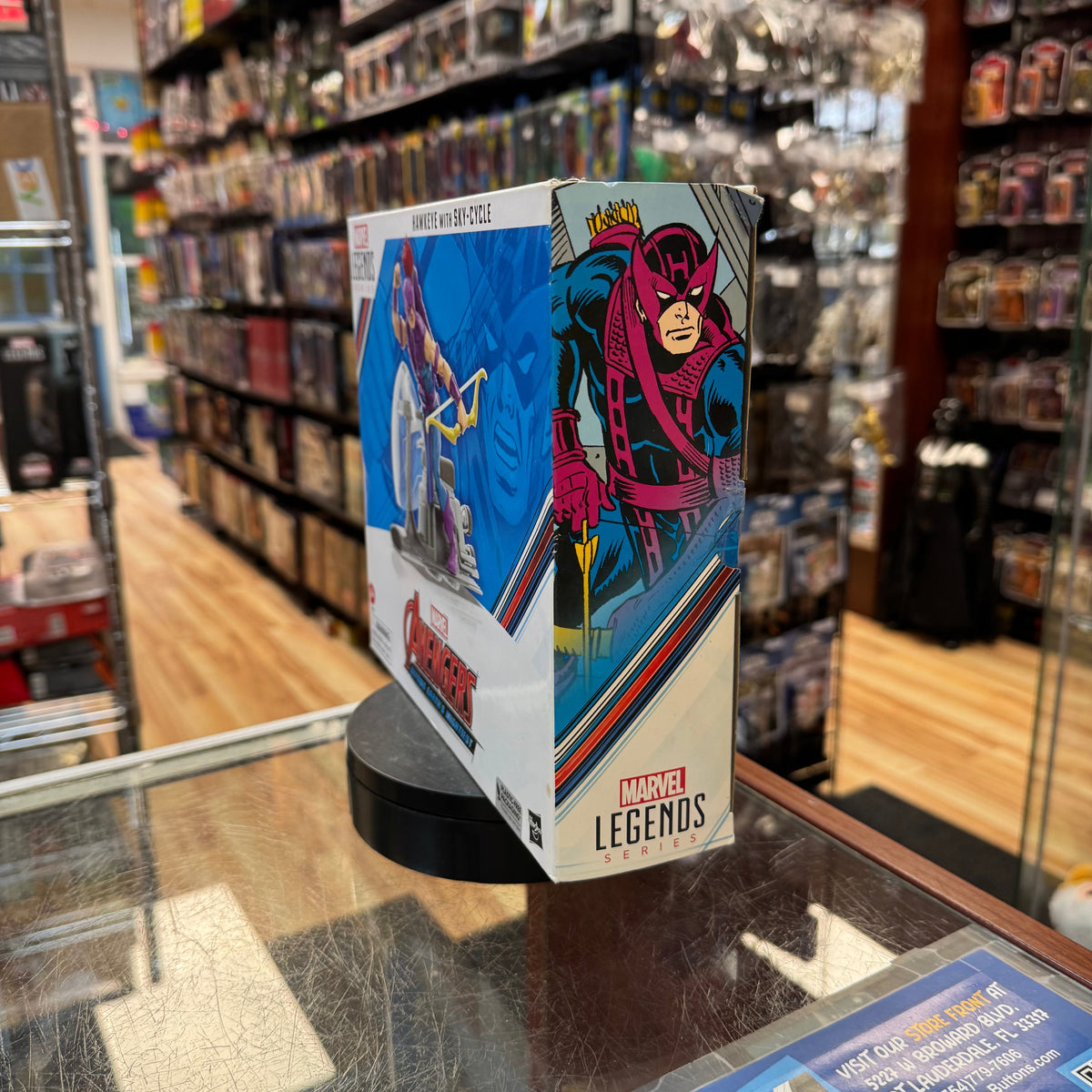 Hawkeye with Skycycle (Marvel Legends, Hasbro) *SEALED* product image 2, provided for visual reference and product detail