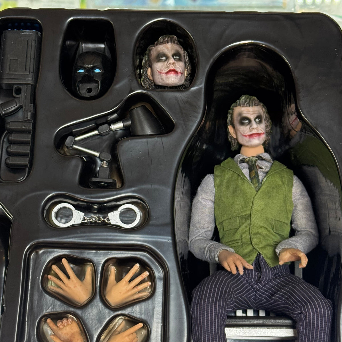 The Joker DAH-024DX Deluxe Edition 2021 Convention Exclusive (Beast Kingdom, DC Comics) *COMPLETE* product image 8, provided