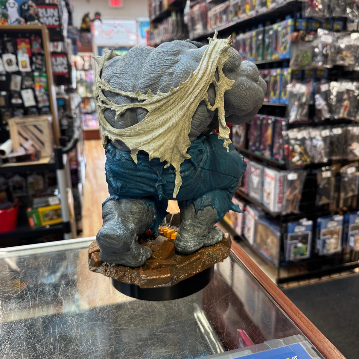 Incredible Hulk #345 Statue (DC Multiverse, McFarlane) product image 3, provided for visual reference and product detail