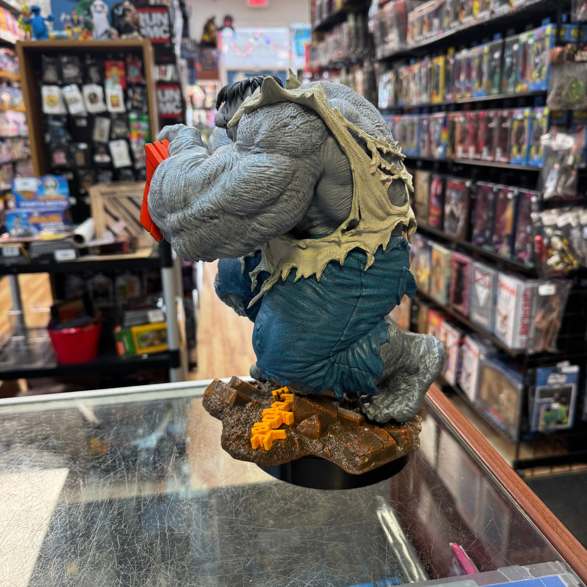 Incredible Hulk #345 Statue (DC Multiverse, McFarlane) product image 4, provided for visual reference and product detail