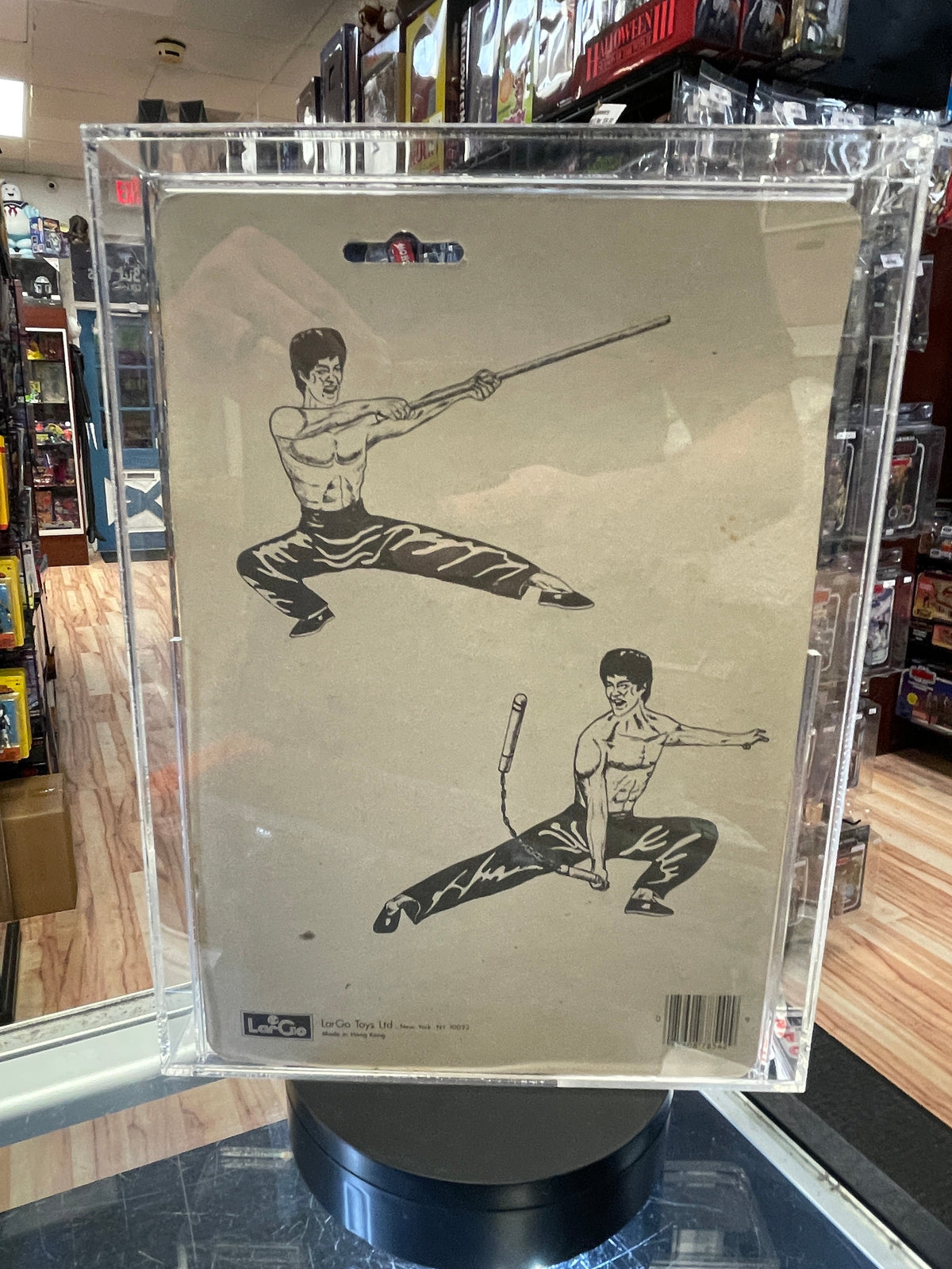 Fully Posable Bruce Lee (Largo Toys, The Legend of Bruce Lee) CAS GRADE 85 product image 6, provided for visual reference