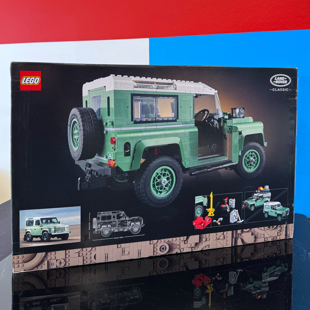 10317 Classic Defender 90 - Certified Pre-Owned Set product image 2, provided for visual reference and product detail review