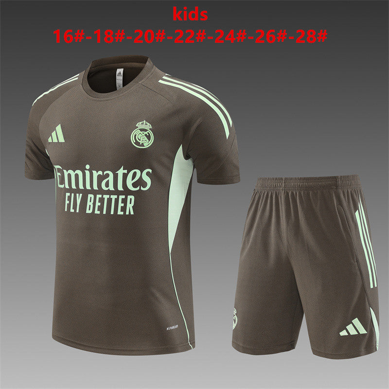 Kids Real Madrid Training Tracksuits 25/26 Football Kit product image 1