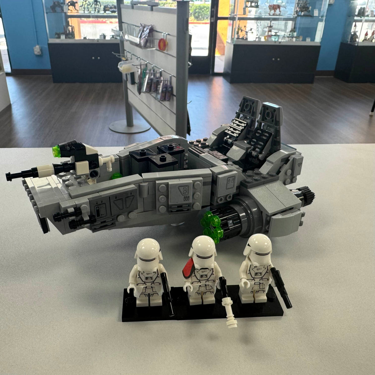 75100 First Order Snowspeeder (Retired) (Previously Owned) product image 1, provided for visual reference and product detail