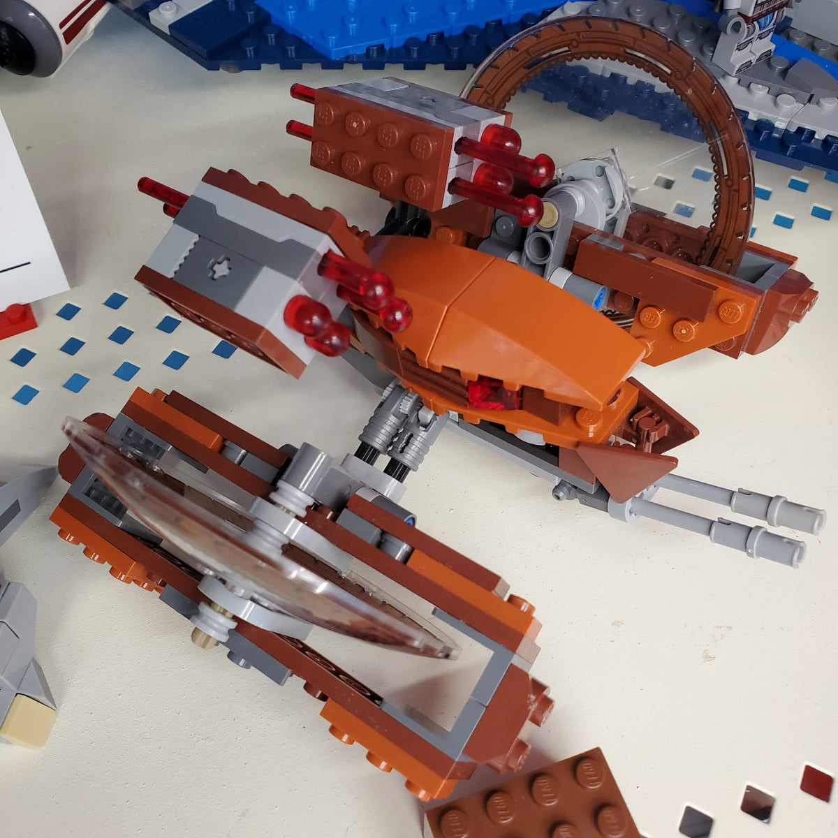 75085 Hailfire Droid (Retired) (Previously Owned) product image 1, provided for visual reference and product detail review