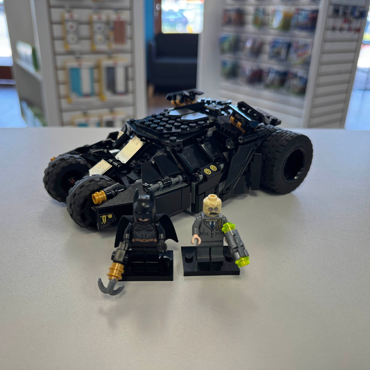 76239 Batmobile Tumbler: Scarecrow Showdown (Previously Owned) product image 1, provided for visual reference and product