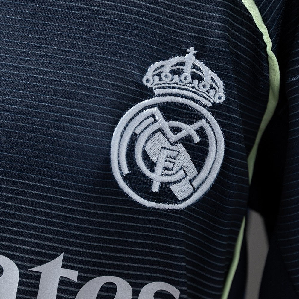 Kids Real Madrid Jersey 25/26 Away Football Kit product image 6
