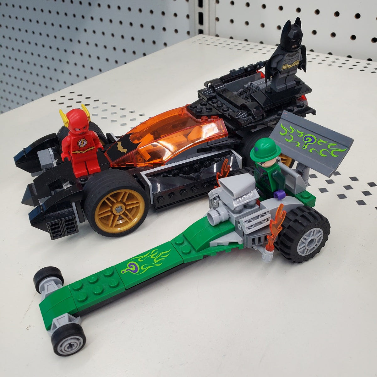 76012 Batman: The Riddler Chase (Retired) (Previously Owned) product image 1, provided for visual reference and product