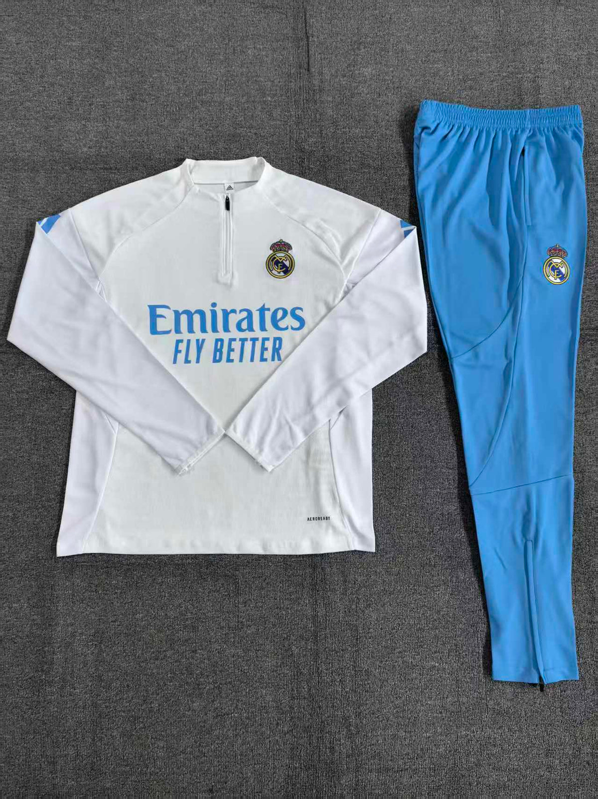 Kids Real Madrid Training Tracksuits 25/26 Football Kit product image 2