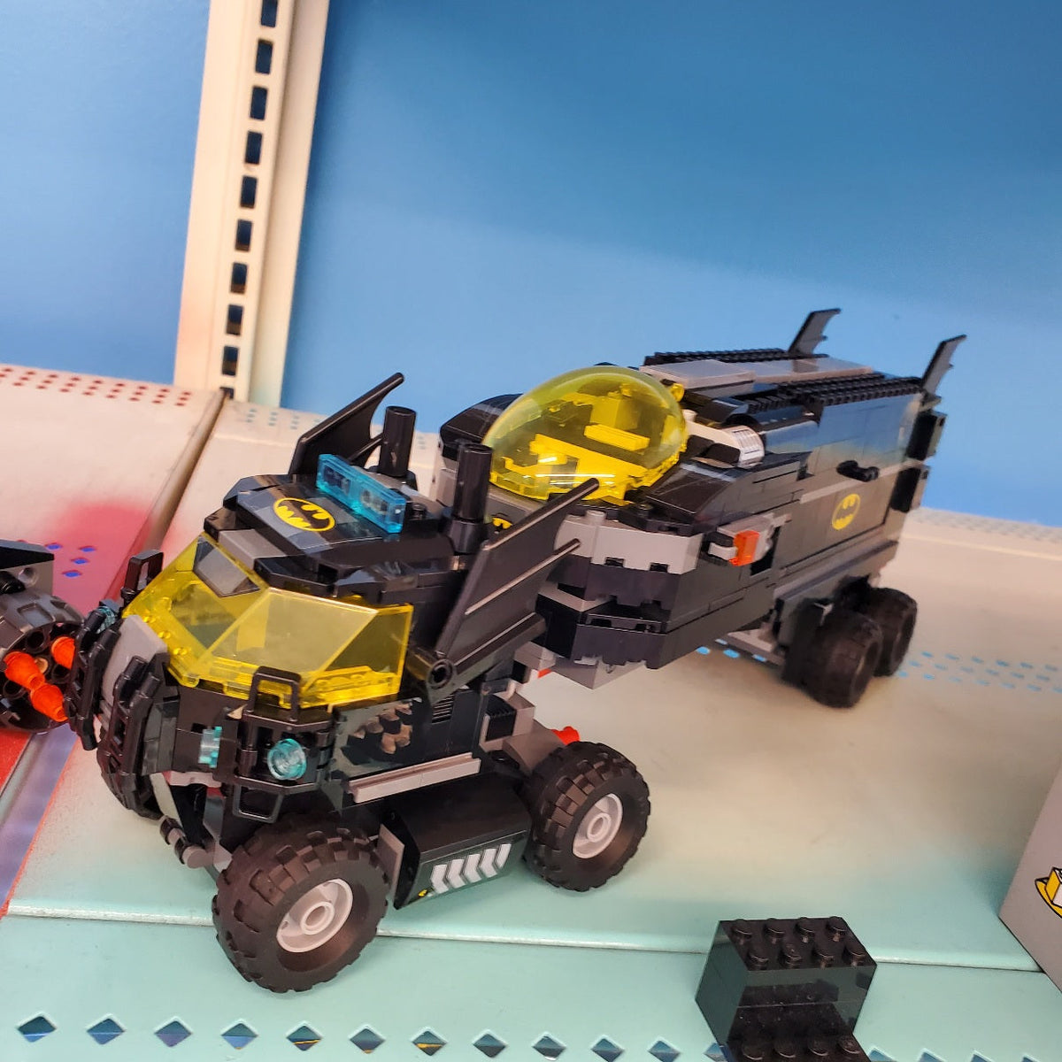 76160 Mobile Bat Base (Retired) (Previously Owned) product image 1, provided for visual reference and product detail review