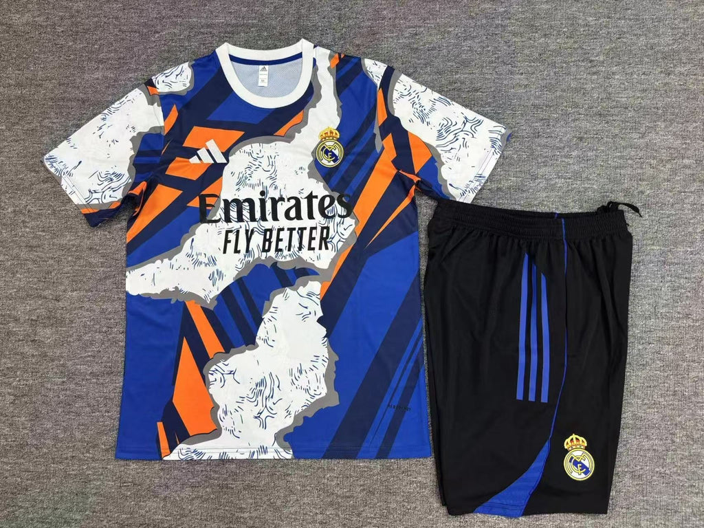 Kids Real Madrid Training Tracksuits 25/26 Football Kit product image 2