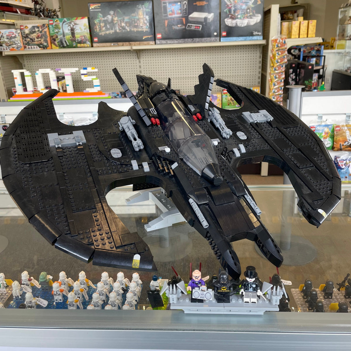 76161 1989 Batwing (Retired) (Previously Owned) product image 1, provided for visual reference and product detail review