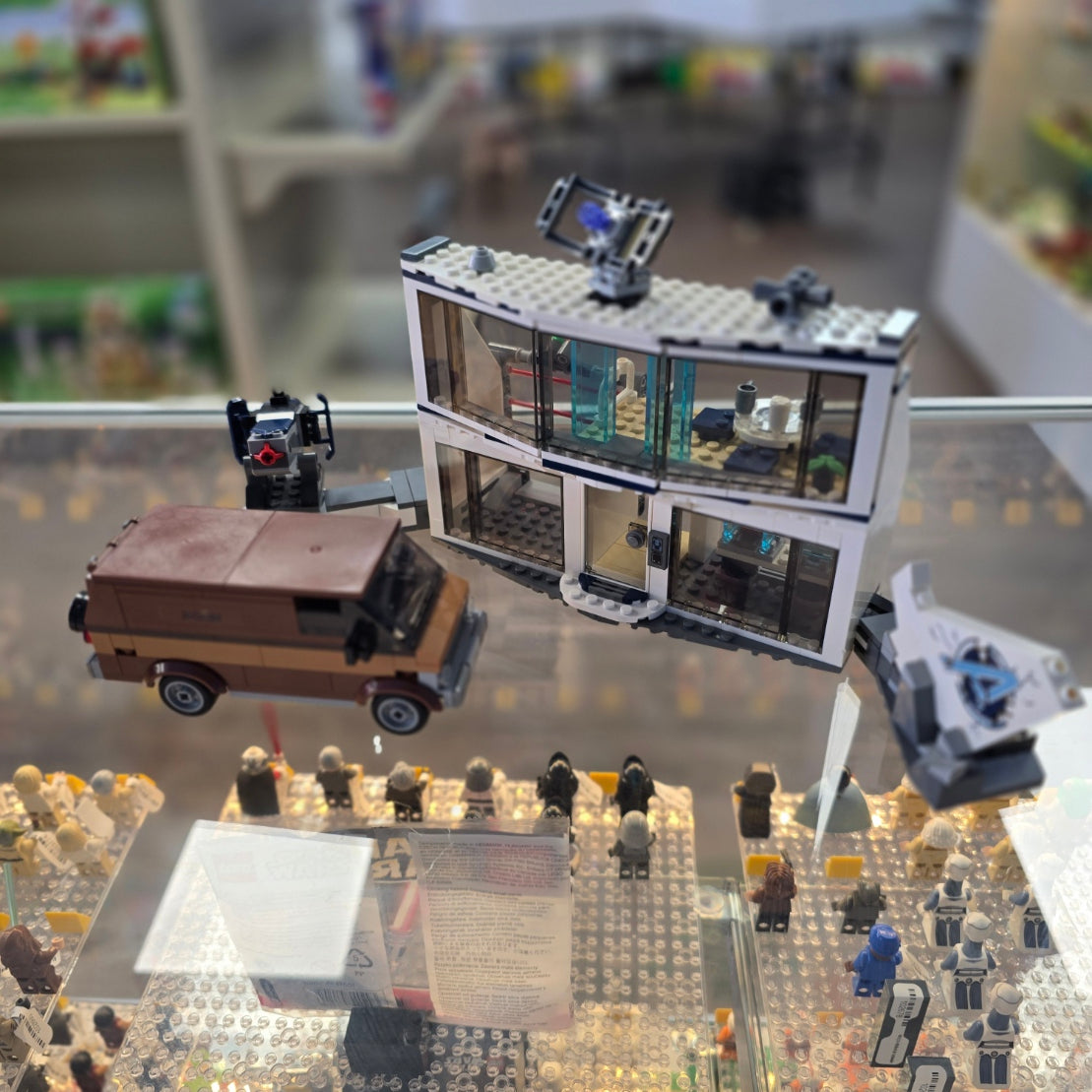 76192 Avengers: Endgame Final Battle (Previously Owned) (Retired) product image 1, provided for visual reference and product