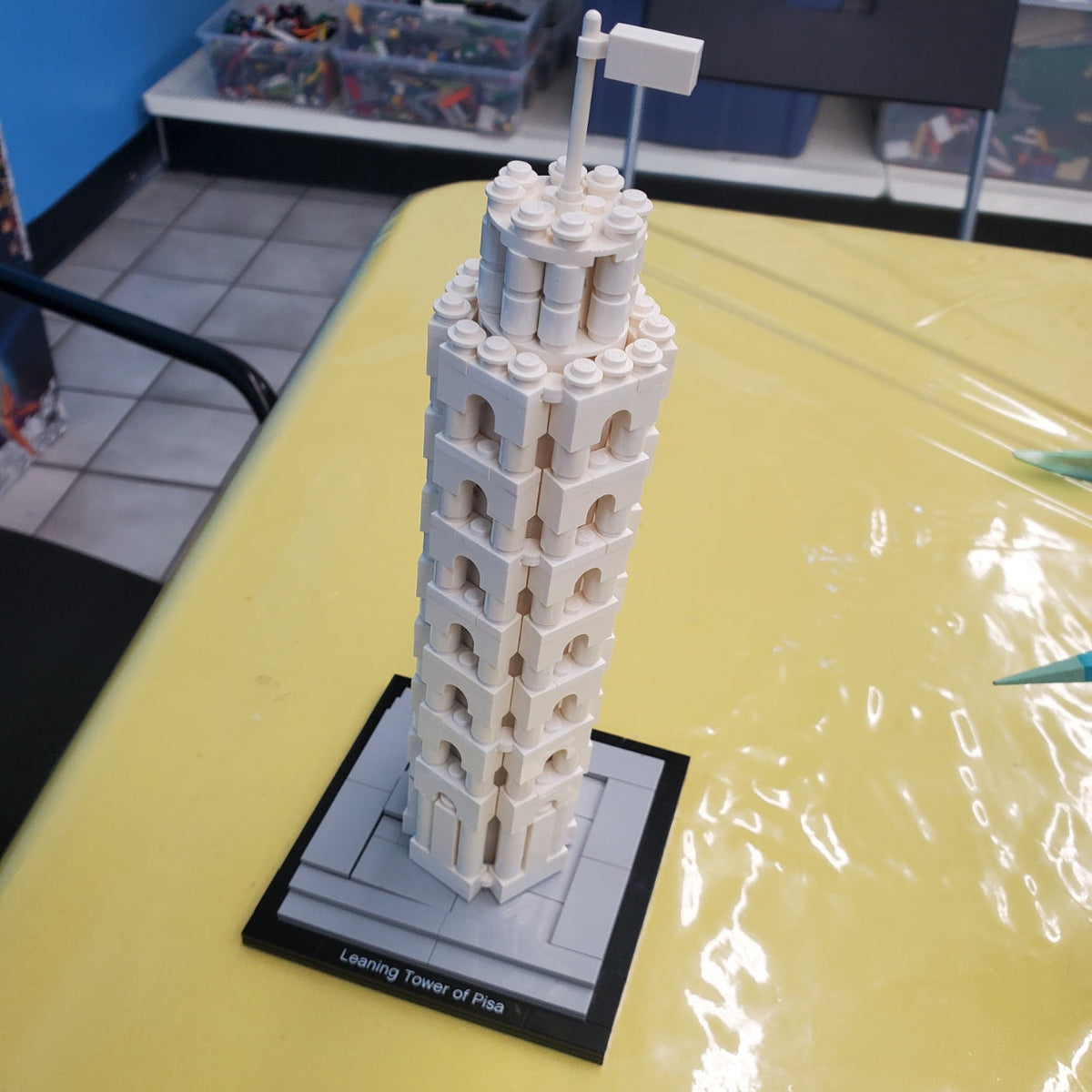 21015 Architecture Leaning Tower of Pisa (Retired) (Previously Owned) product image 1, provided for visual reference and