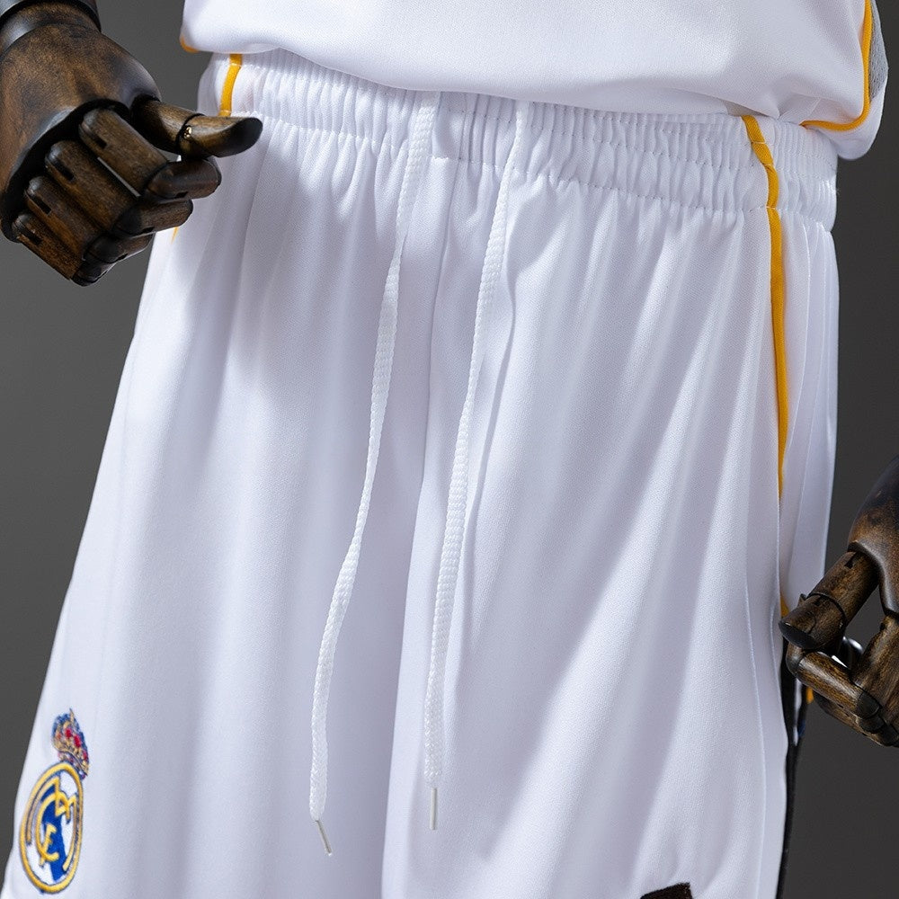 Kids Real Madrid Jersey 25/26 Home Football Kit product image 3
